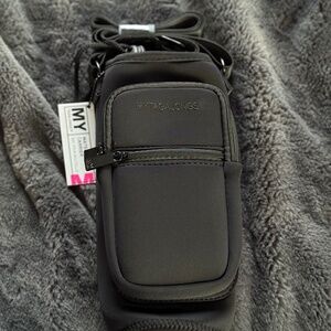 NWT MyTagalongs water bottle carrier in black